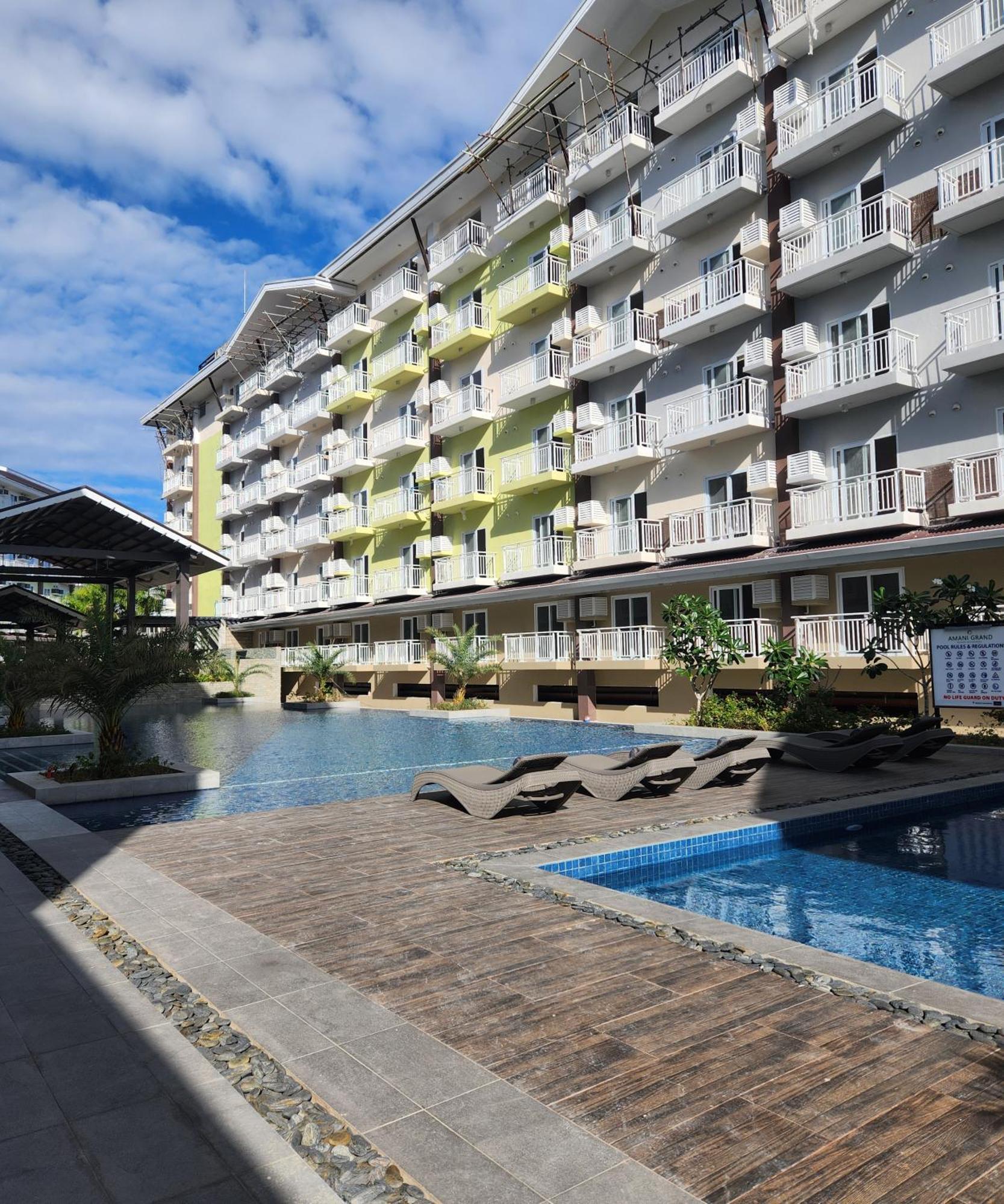 Condo Azur Suites A326 Amani Resorts Residences , 5 Minutes Airport, Netflix, Stylish, Cozy With Luxurious Swimming Pool Lapu-Lapu City Eksteriør billede
