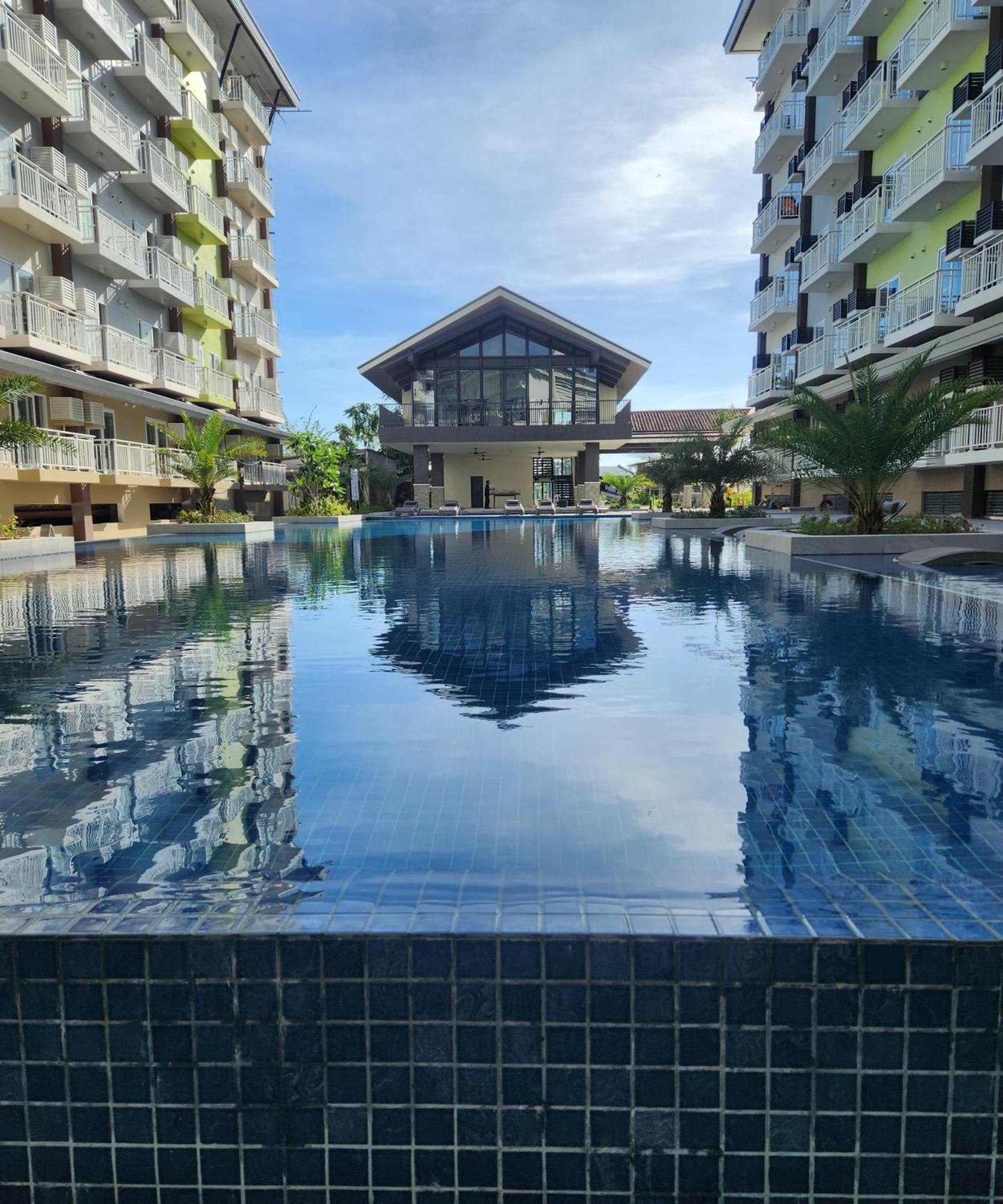 Condo Azur Suites A326 Amani Resorts Residences , 5 Minutes Airport, Netflix, Stylish, Cozy With Luxurious Swimming Pool Lapu-Lapu City Eksteriør billede
