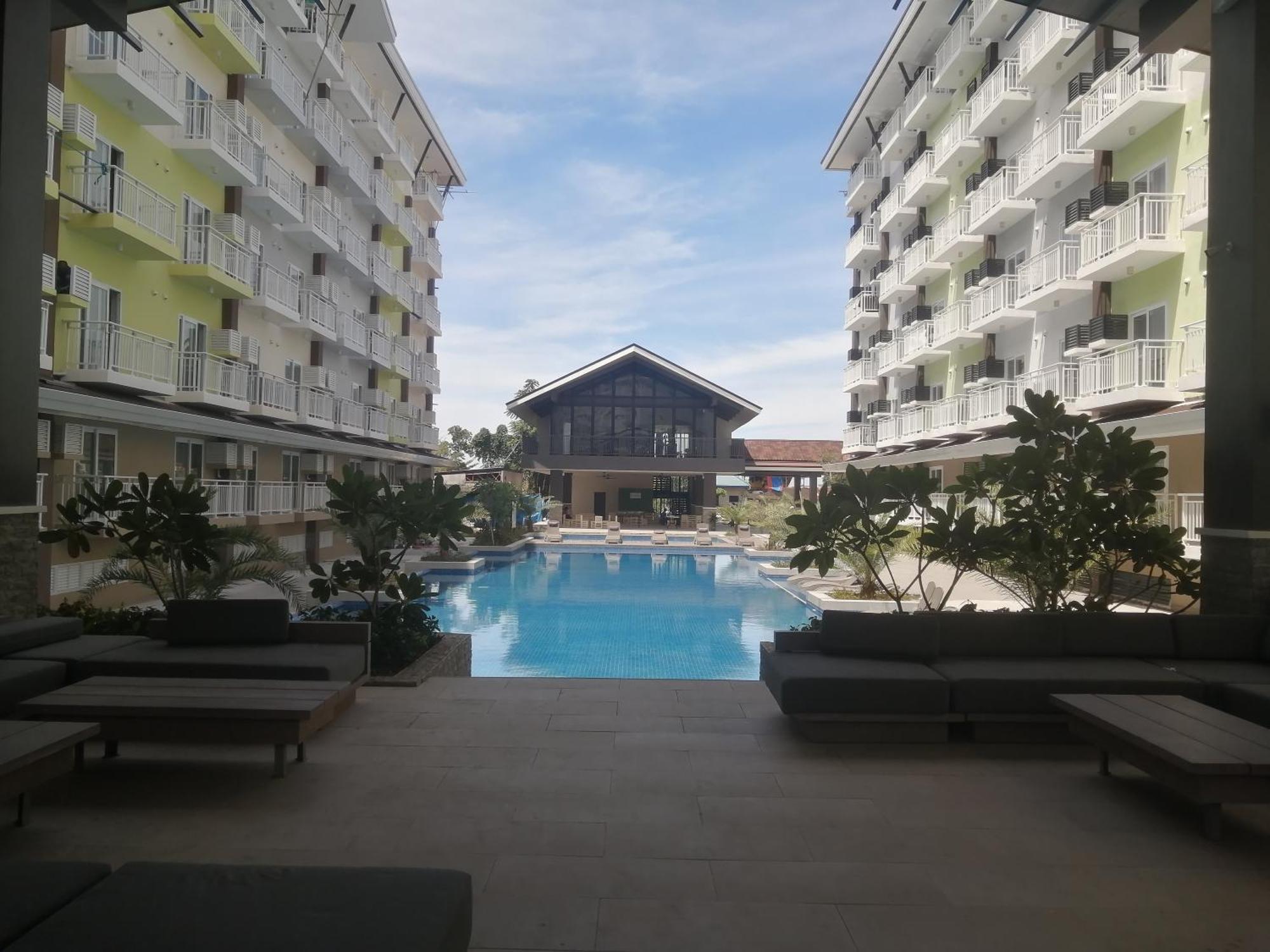 Condo Azur Suites A326 Amani Resorts Residences , 5 Minutes Airport, Netflix, Stylish, Cozy With Luxurious Swimming Pool Lapu-Lapu City Eksteriør billede