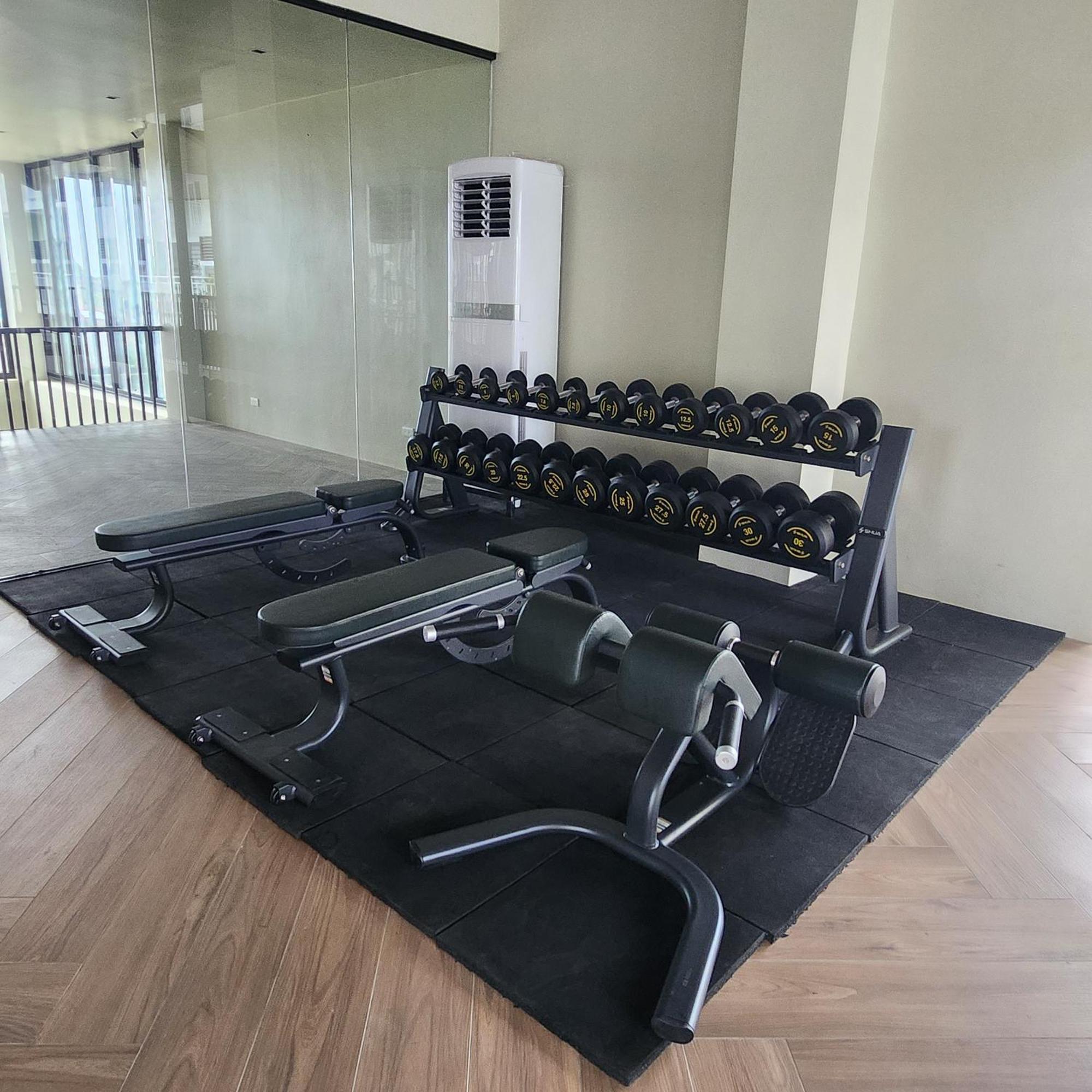 Condo Azur Suites A326 Amani Resorts Residences , 5 Minutes Airport, Netflix, Stylish, Cozy With Luxurious Swimming Pool Lapu-Lapu City Eksteriør billede