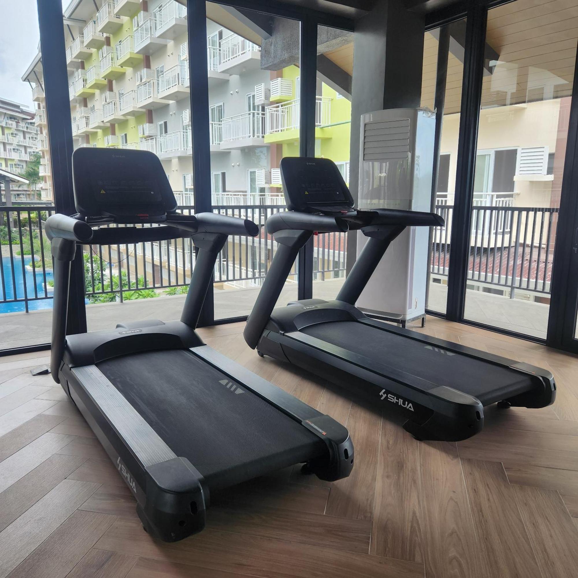 Condo Azur Suites A326 Amani Resorts Residences , 5 Minutes Airport, Netflix, Stylish, Cozy With Luxurious Swimming Pool Lapu-Lapu City Eksteriør billede